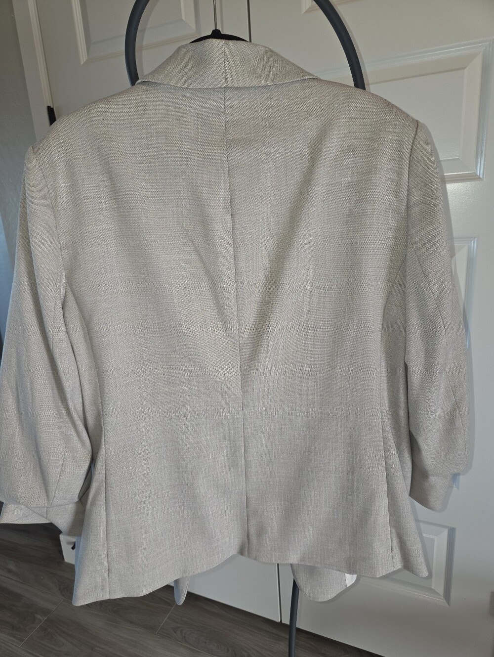 H&M Gray Textured Open-Front Jacket - Picture 3 of 3